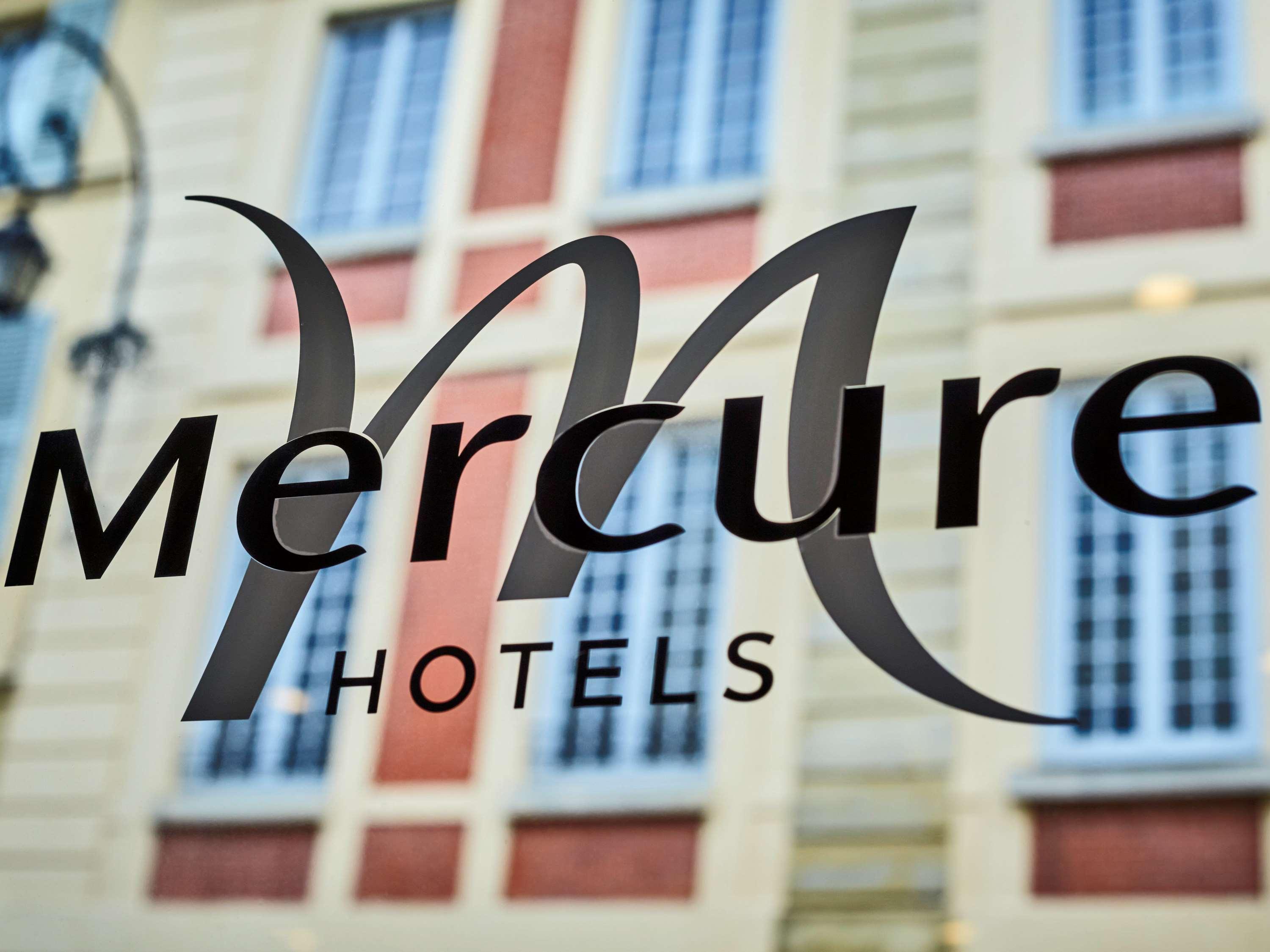 Mercure Versailles Chateau מראה חיצוני תמונה